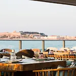 Thalassa דירה *